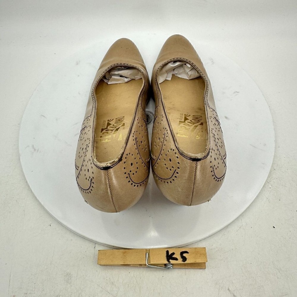 Salvatore Ferragamo Women Size 8.5 AAAA Creme Taupe Leather Heels Pump Shoes - Picture 12 of 15